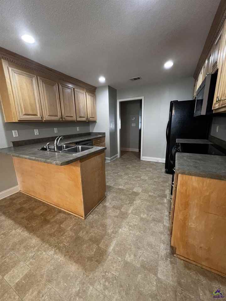 306 Hummingbird Ln - Photo 5 of 24