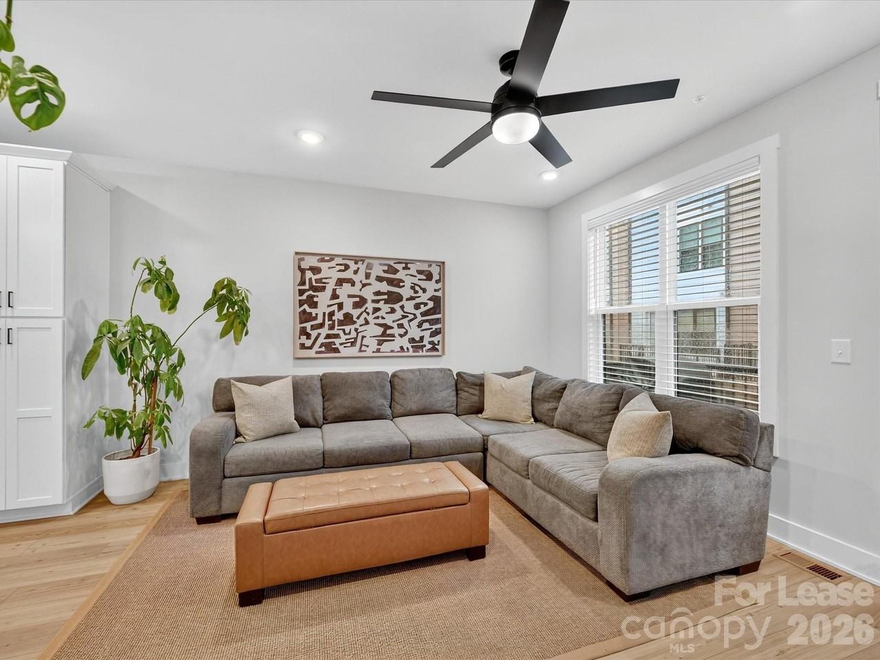 2024 Terwilliger Ter - Photo 6 of 36