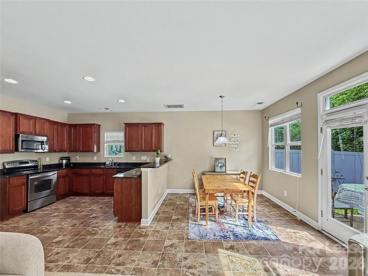17204 Caldwell Track Dr - Photo 5 of 34