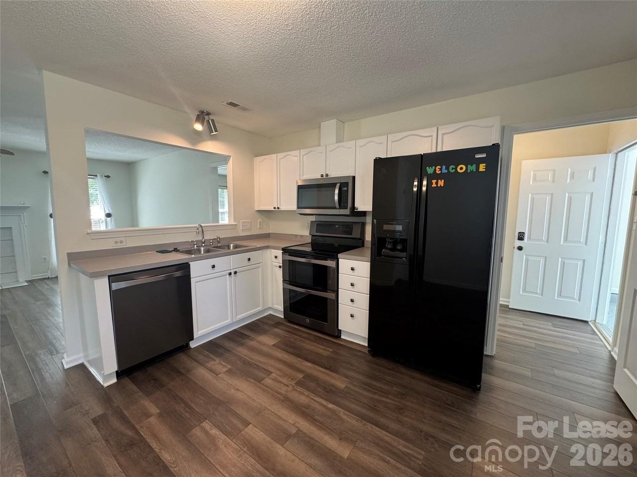 3652 Stonefield St Sw - Photo 6 of 16