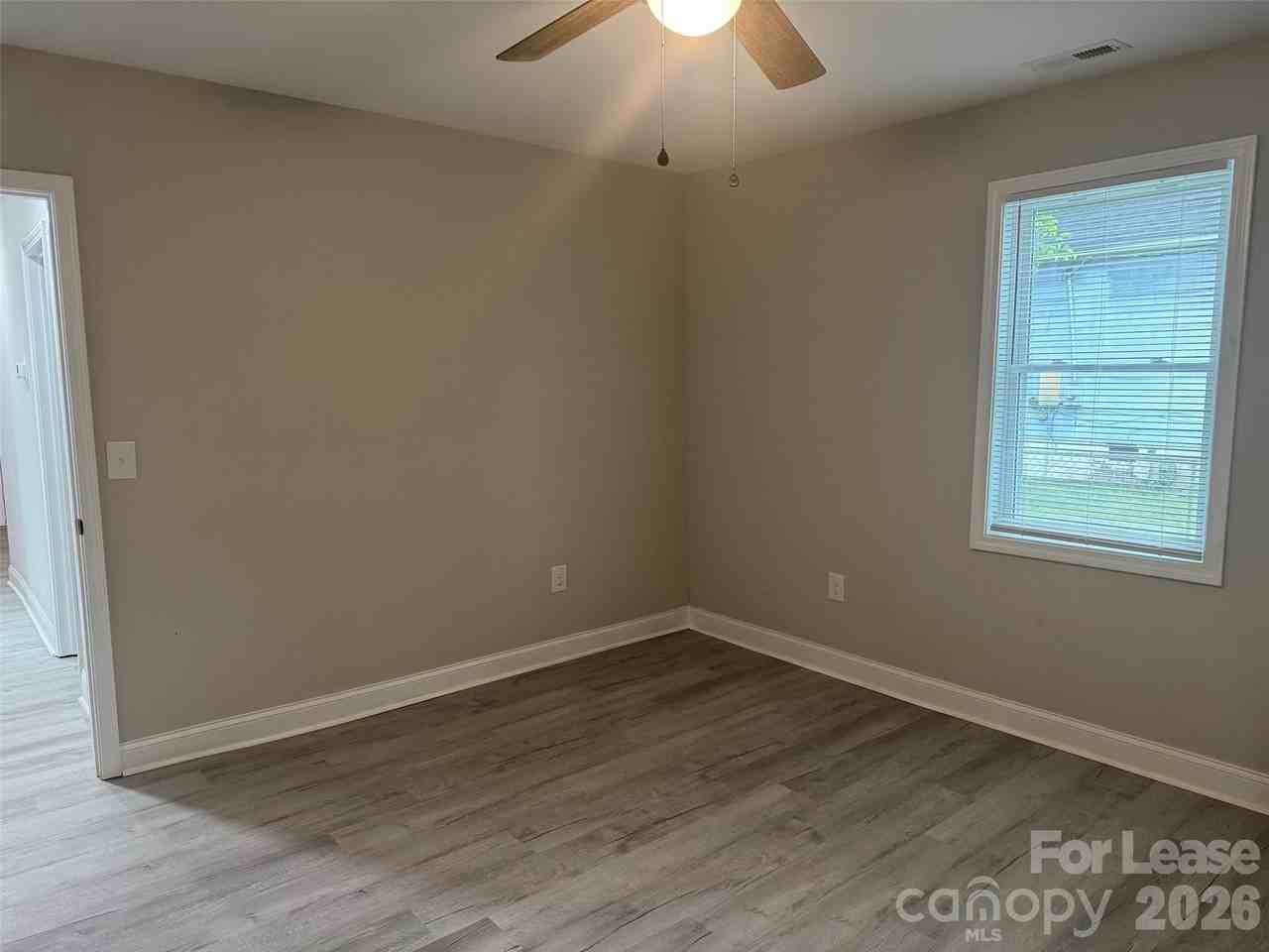 1211 3rd St - Photo 6 of 13
