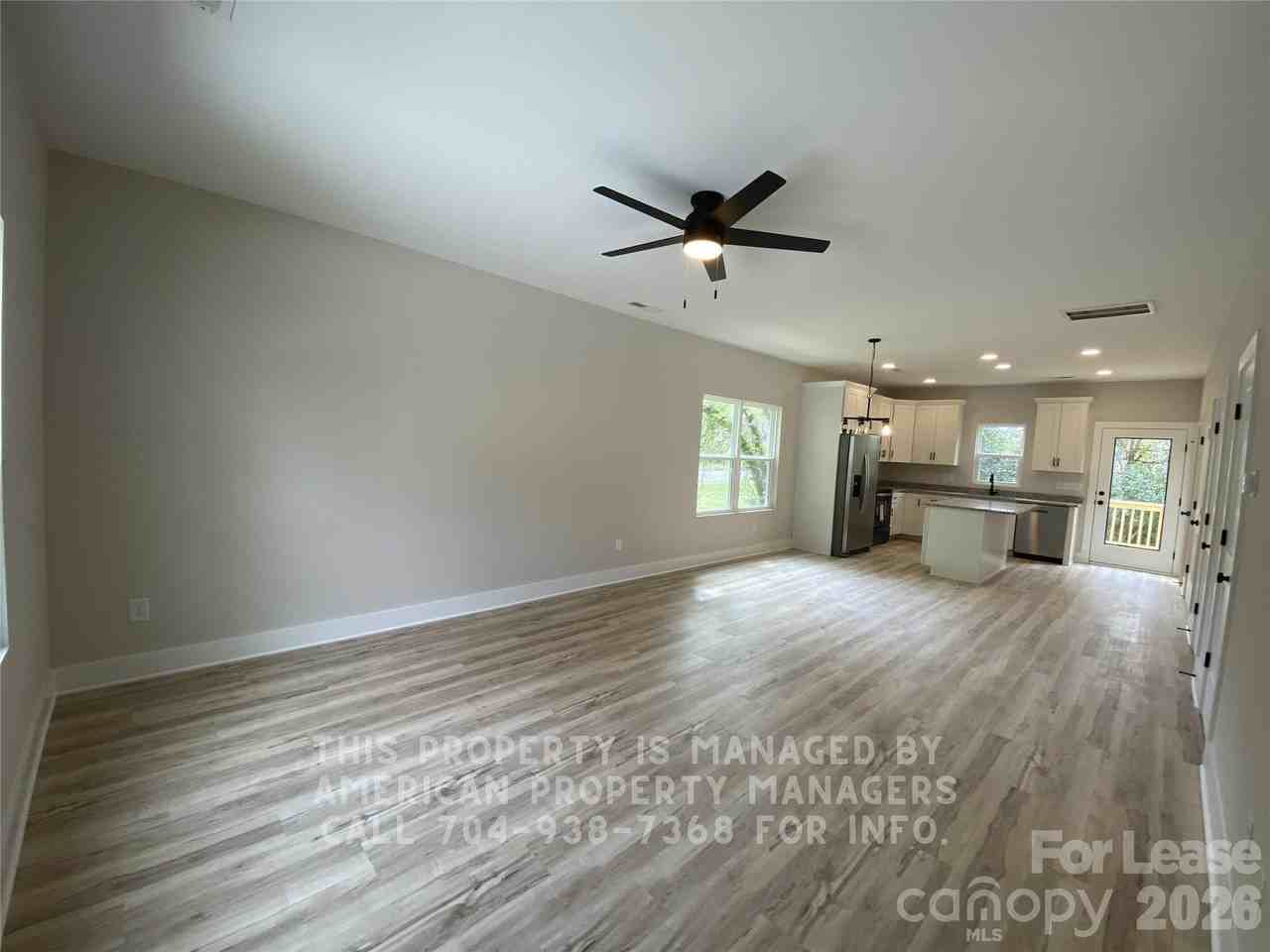 846 S 4th St #B - Photo 2 of 11