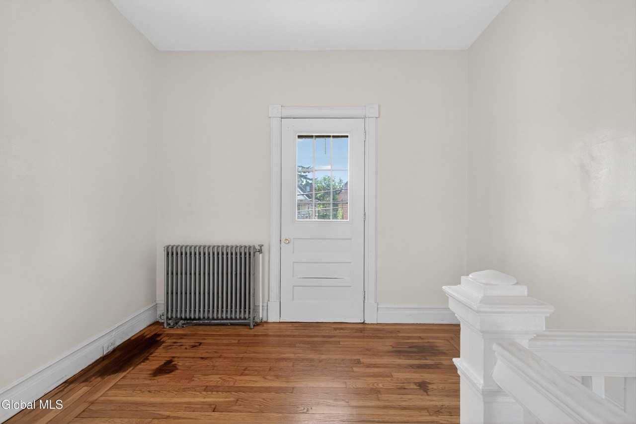 2333 15th St #2 - Photo 6 of 29