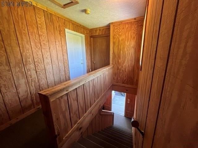 722 E Oakmont Blvd - Photo 3 of 18