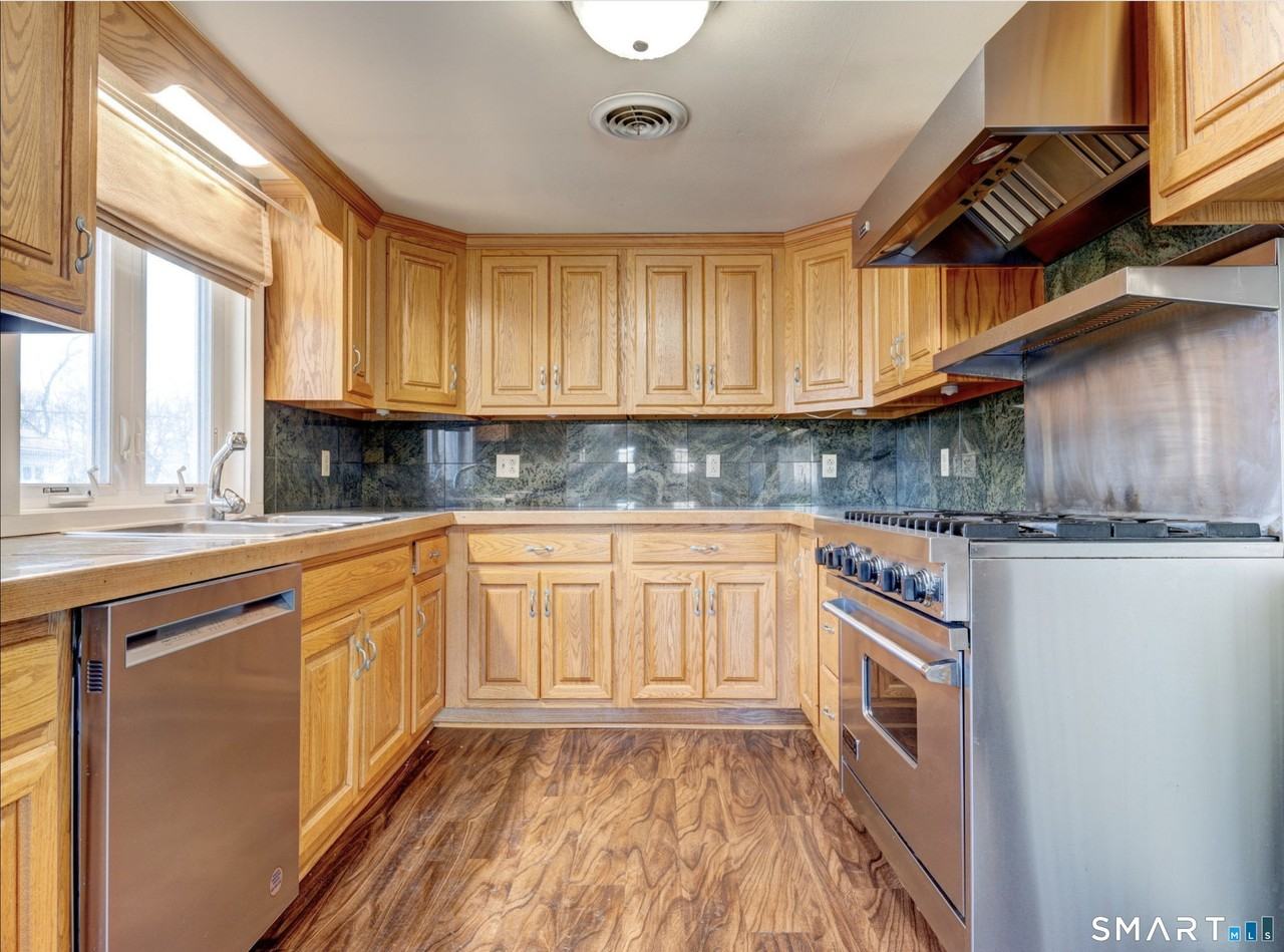 1091 S Main St #2ndFL - Photo 3 of 25