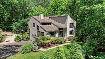 featured image of 80 E Ridge Rd
