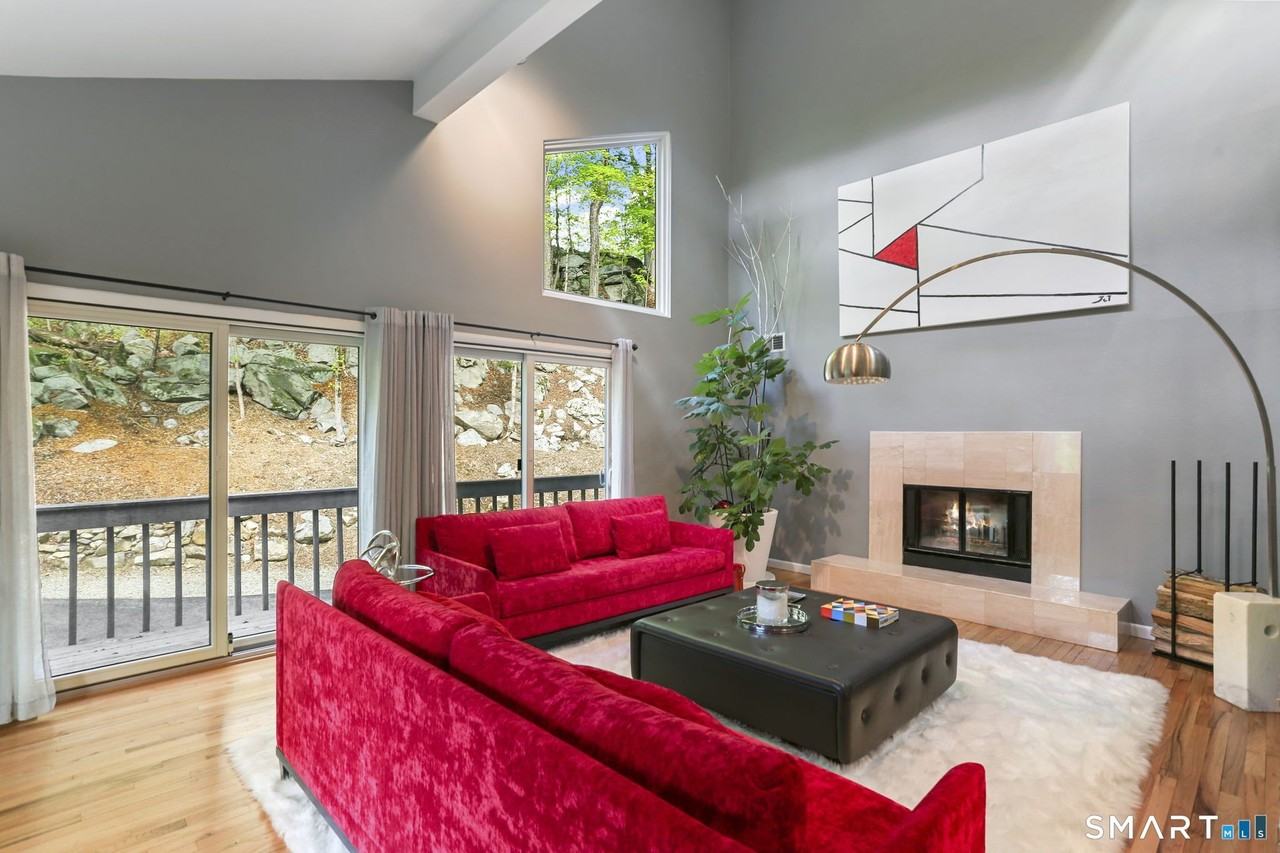 80 E Ridge Rd - Photo 6 of 38