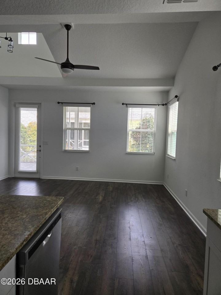 562 Landshark Blvd - Photo 3 of 12