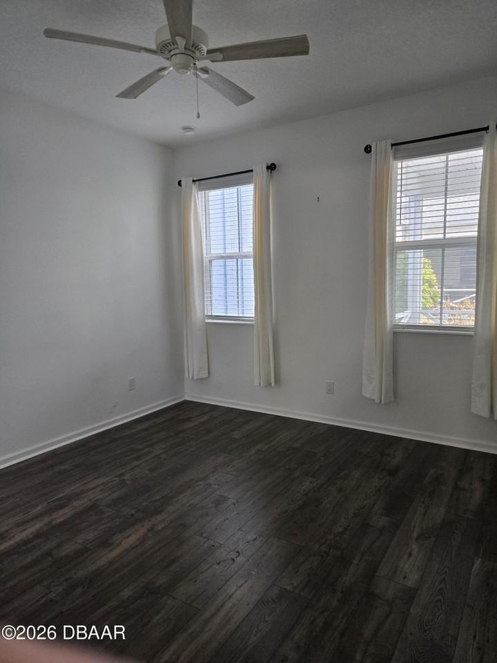 562 Landshark Blvd - Photo 5 of 12