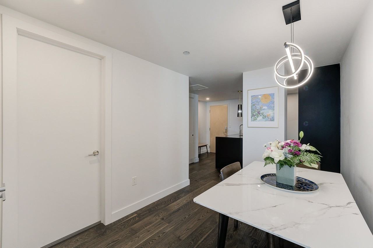 1030 Rue De Bleury - Photo 5 of 33