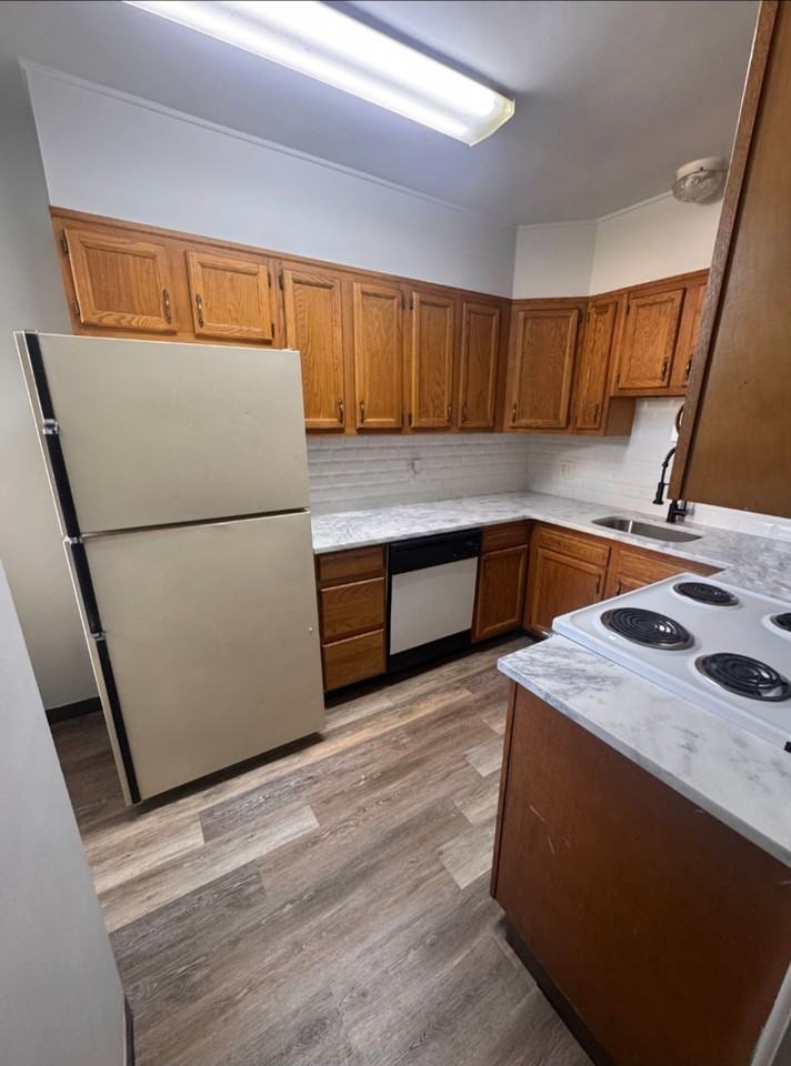 Hamilton West II - Photo 6 of 17