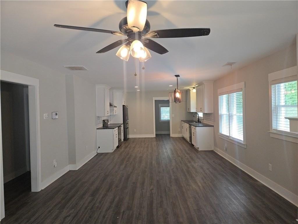 1029 Washington Heights Ter Nw - Photo 3 of 18