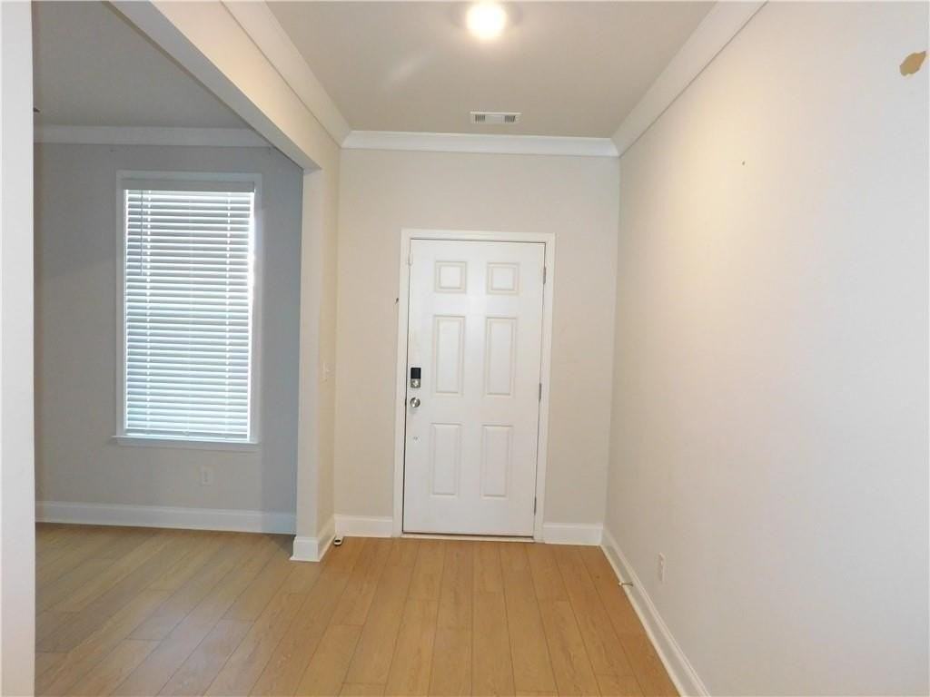 930 Elderberry Ct - Photo 2 of 29