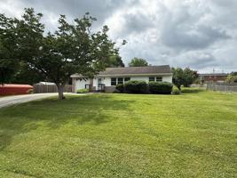 featured image of 607 Ridgeview Dr