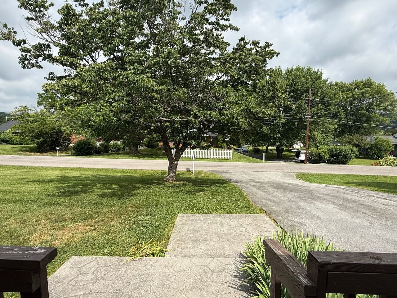 607 Ridgeview Dr - Photo 4 of 30