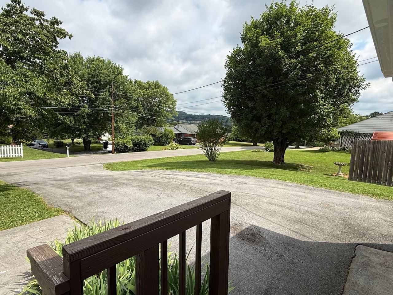 607 Ridgeview Dr - Photo 5 of 30