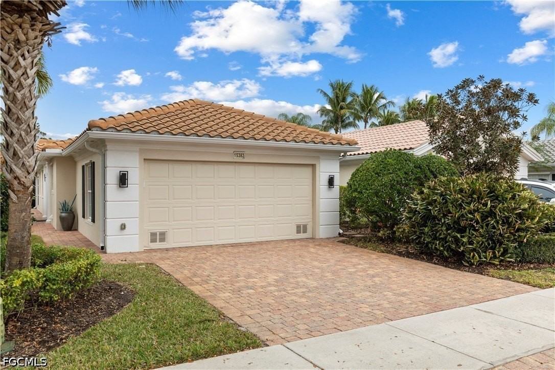 15382 Queen Angel Way - Photo 2 of 35
