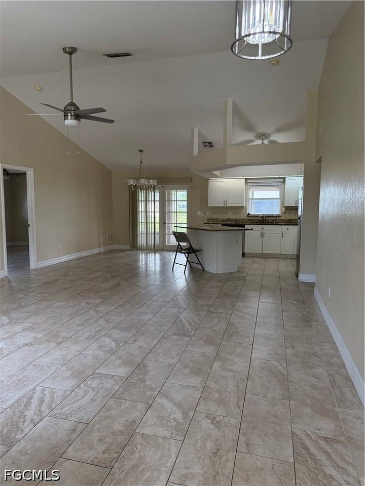 1235 Shelby Pkwy - Photo 5 of 32