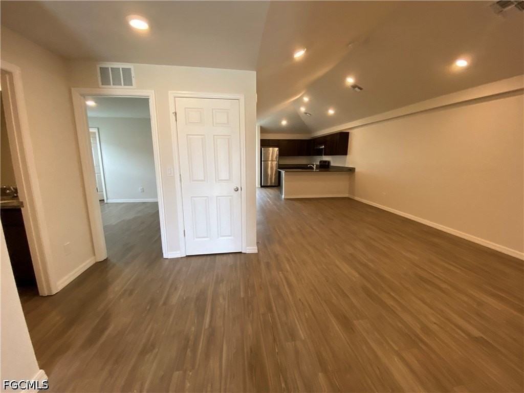 604 Skyline Blvd - Photo 4 of 18