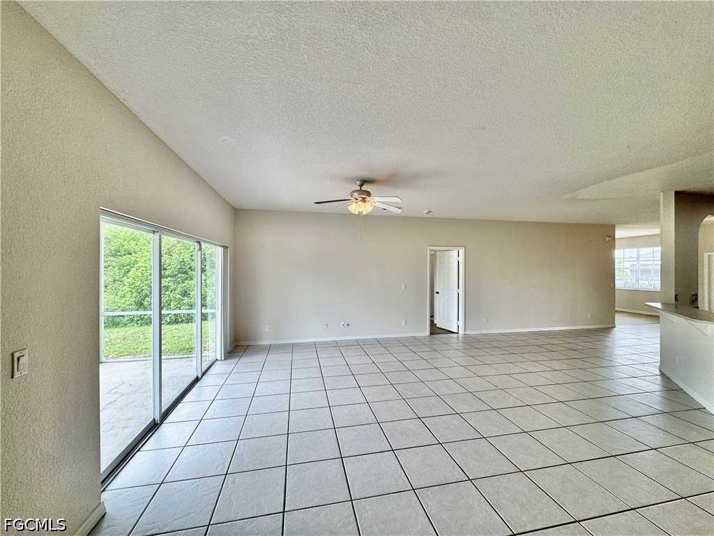 530 Kilgour Ave - Photo 2 of 49
