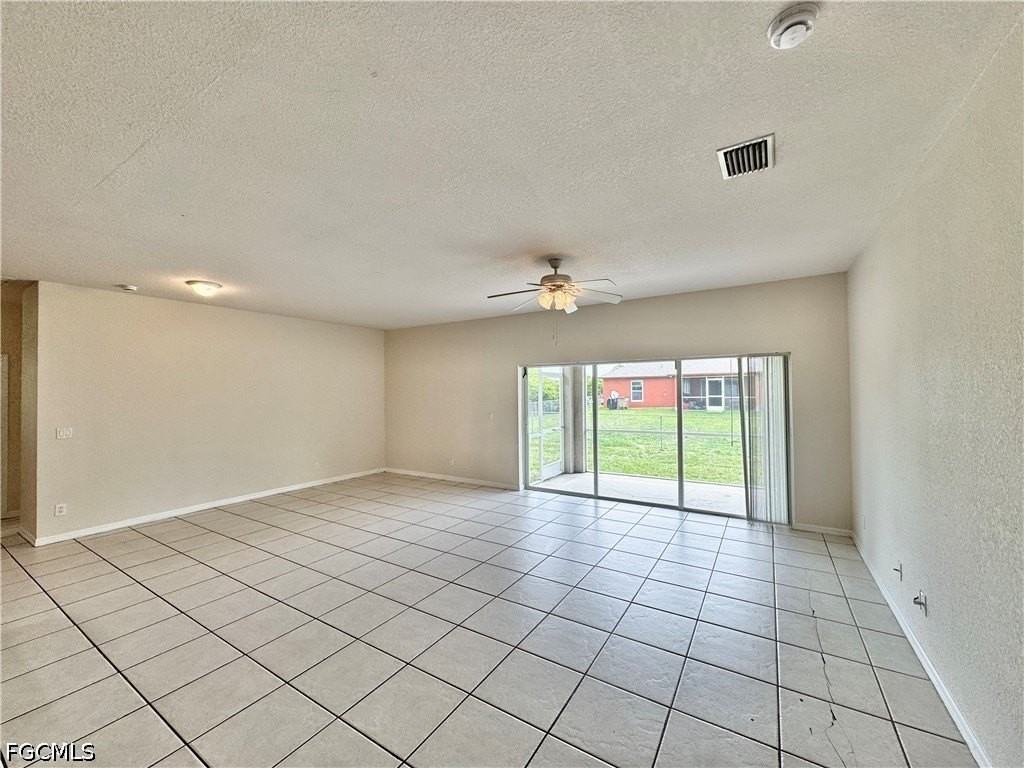 530 Kilgour Ave - Photo 6 of 49