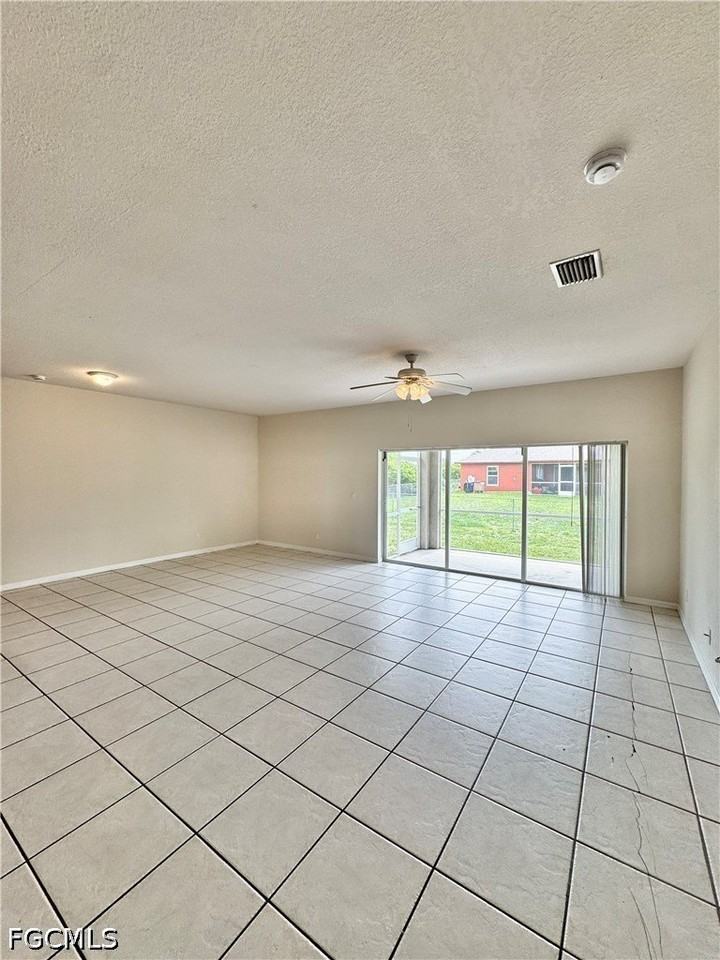 530 Kilgour Ave - Photo 7 of 49