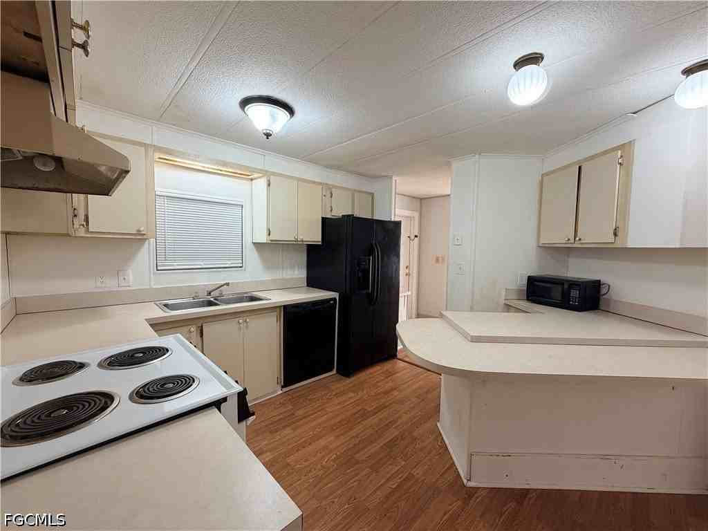 106 Gaslight Ave - Photo 5 of 18