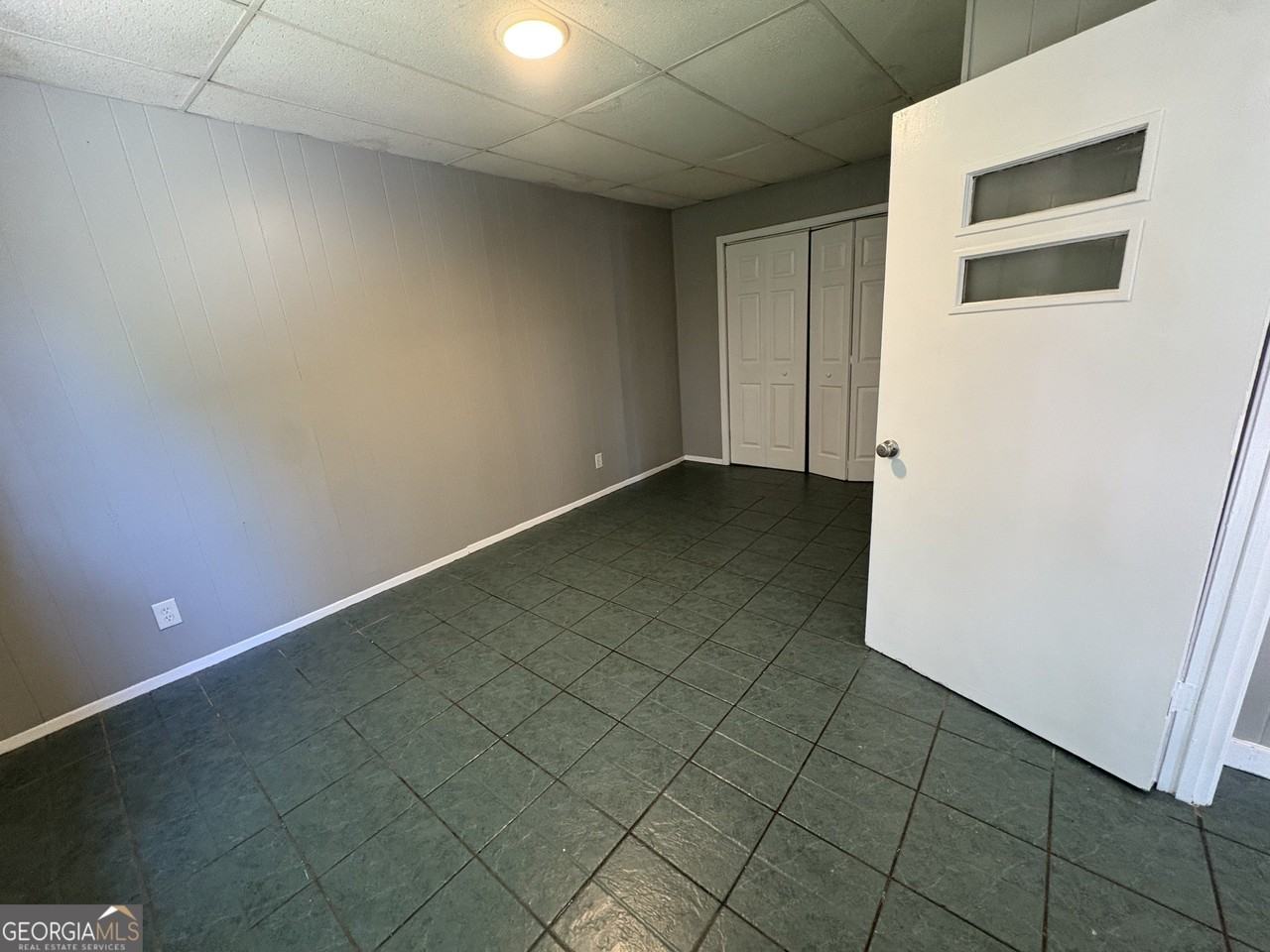 207 Reynolds St Ne #3C - Photo 5 of 9