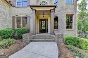 featured image of 11037 Estates Cir