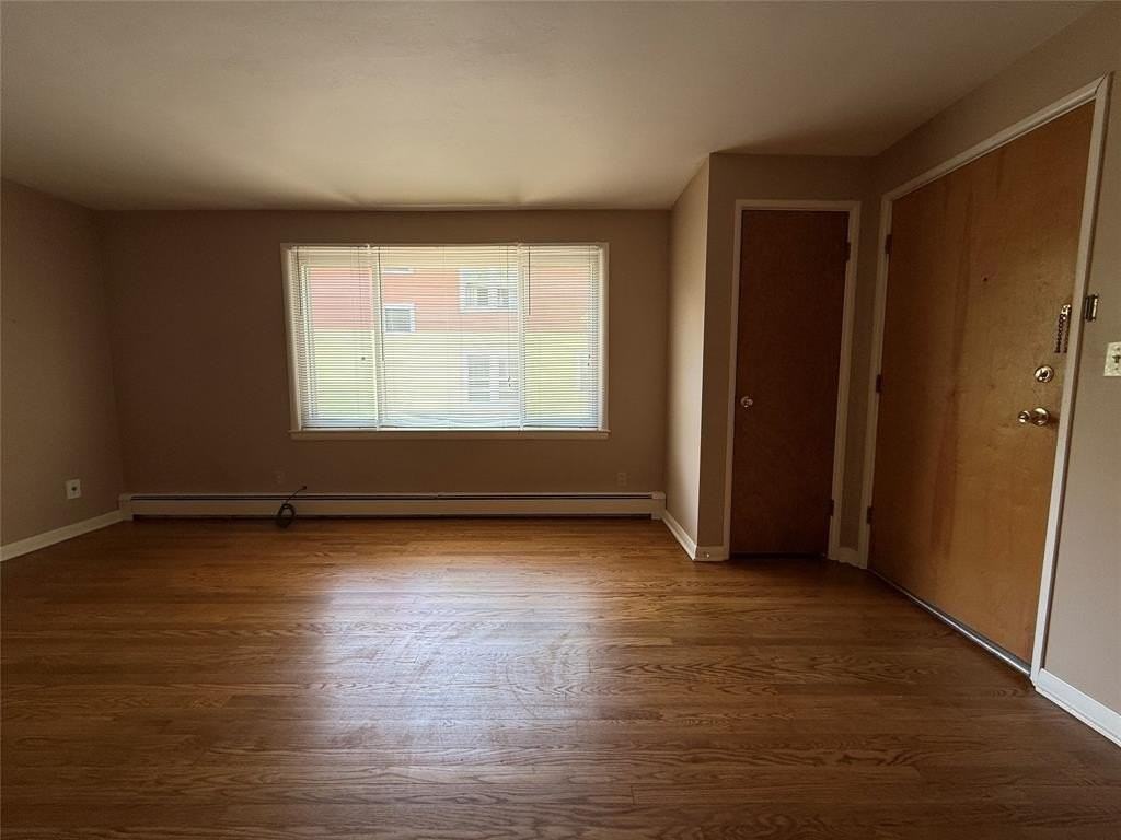 4 Aldrich Ave #1 - Photo 7 of 23