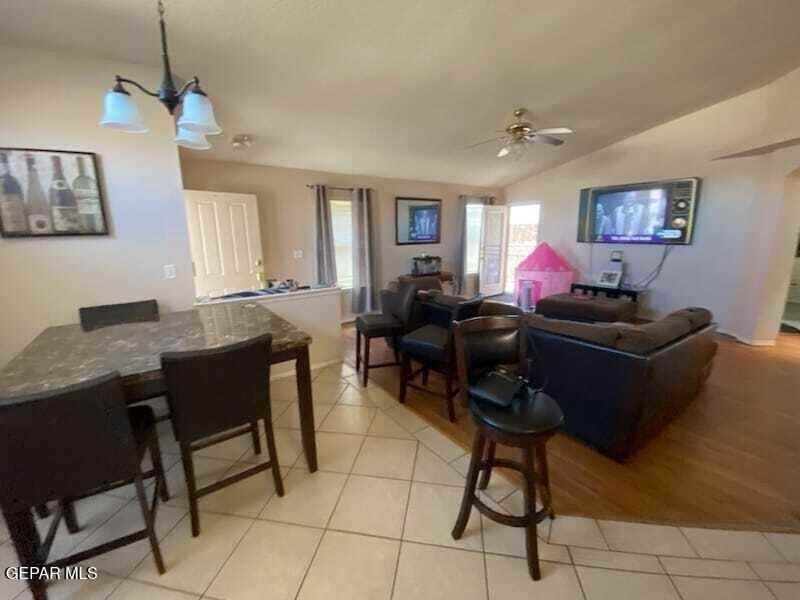 11828 Jim Webb Dr - Photo 4 of 10