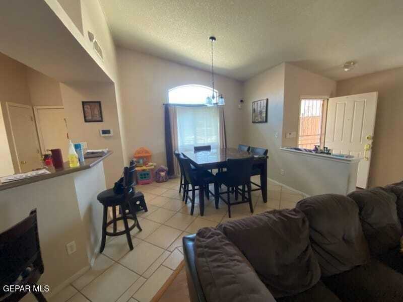 11828 Jim Webb Dr - Photo 7 of 10