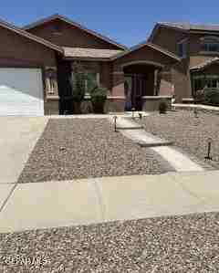 1521 Rosenbaum Ln - Photo 2 of 12