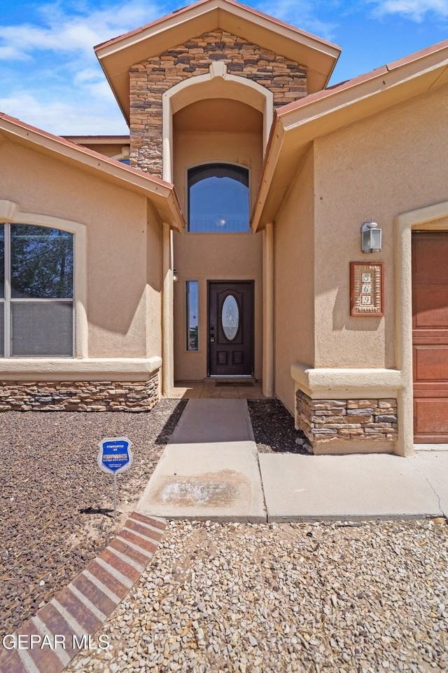 369 Emerald Acres - Photo 4 of 35