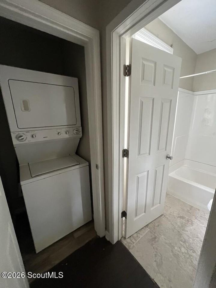 3667 Wylly Ave #3667 - Photo 6 of 9