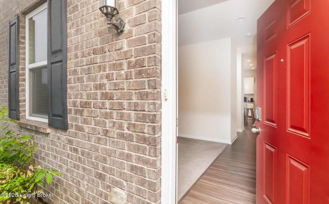 6411 Colome Dr - Photo 3 of 37