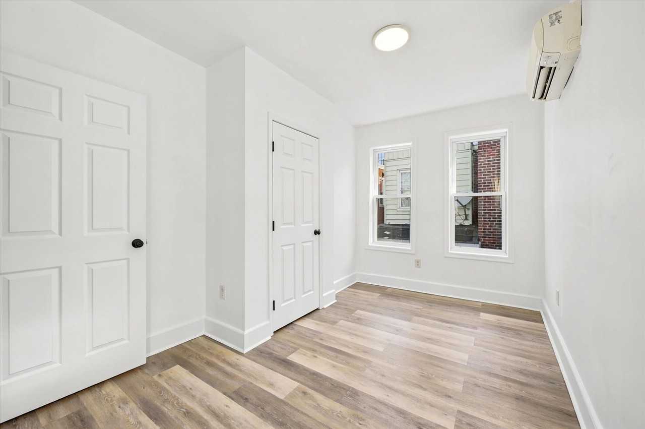 623 E Wishart St - Photo 6 of 15