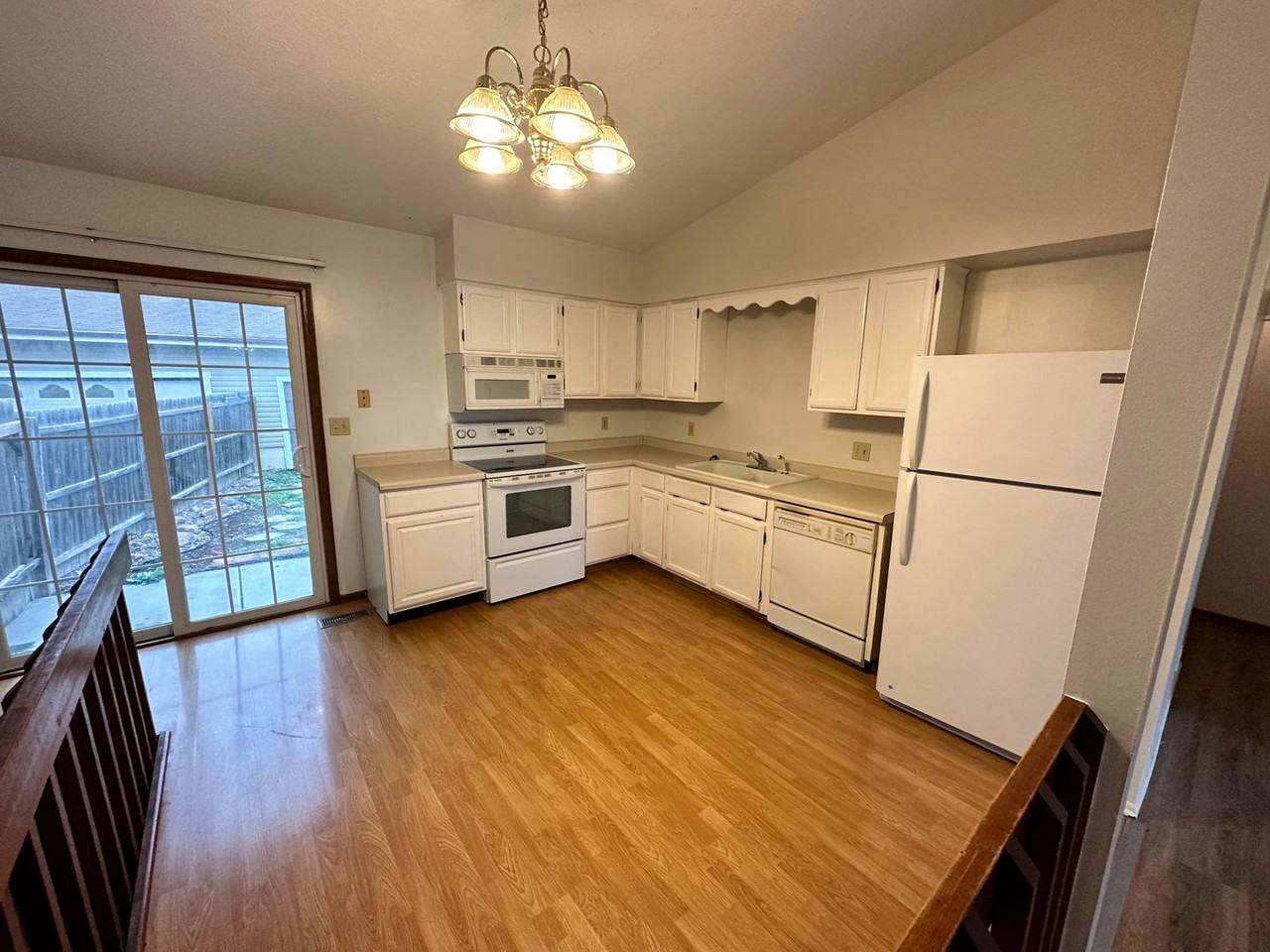 2321 W Sumner St - Photo 5 of 15