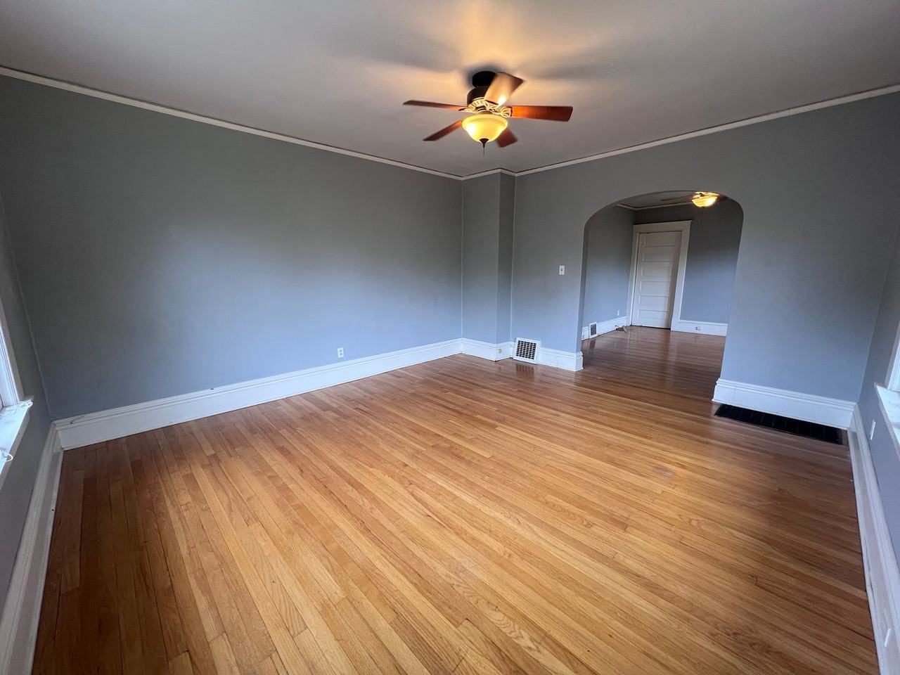 254 Warren Ave Se - Photo 2 of 19