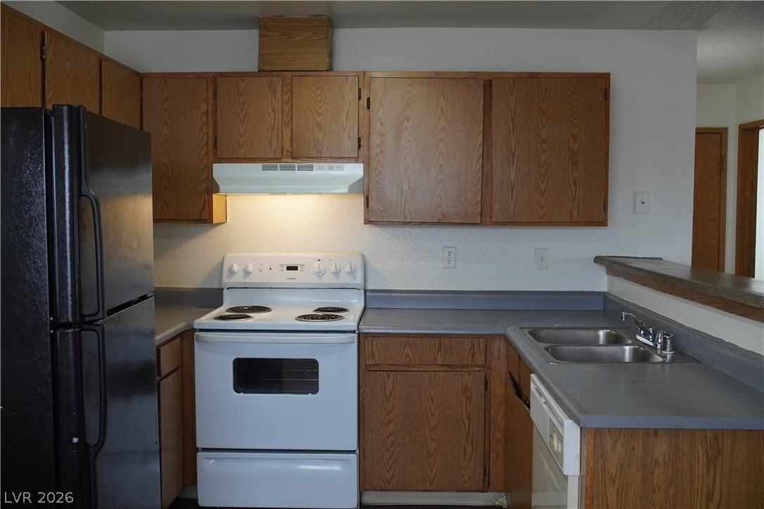 1842 Nebula Dr #270 - Photo 4 of 17