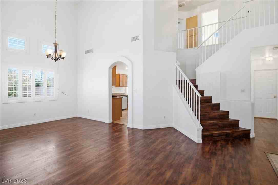 244 Camelback Ridge Ave - Photo 5 of 19