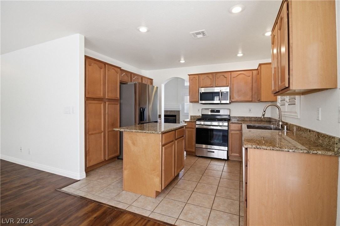 244 Camelback Ridge Ave - Photo 6 of 19