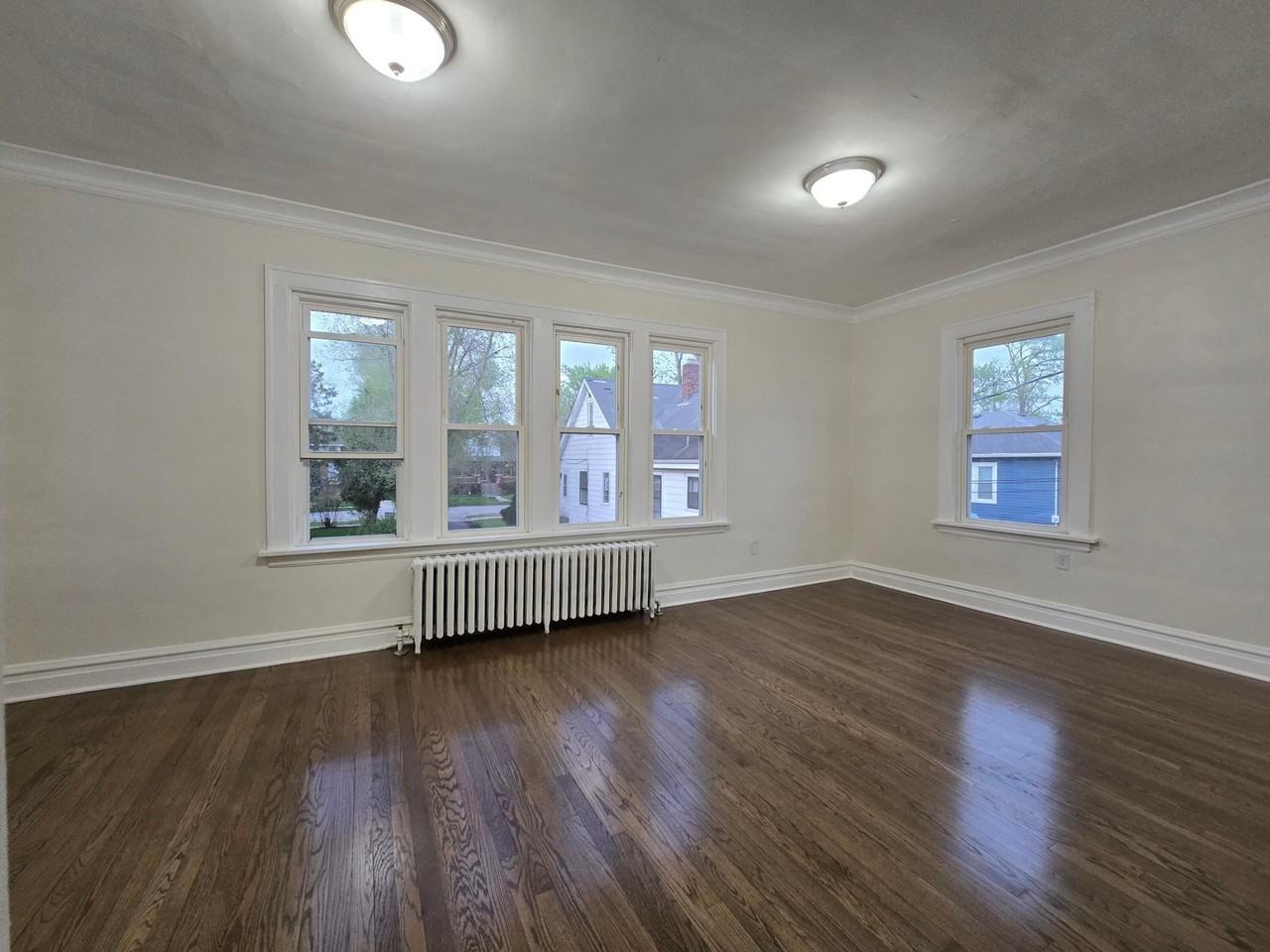 10 Lawndale St #2 - Photo 2 of 13