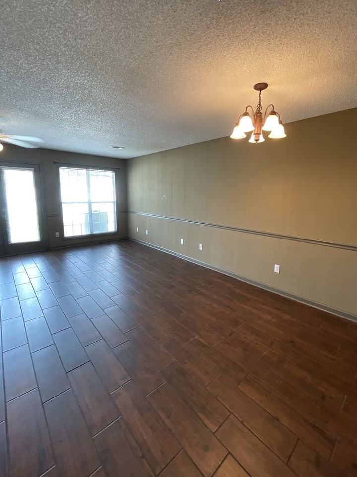 237 Wakefield Way - Photo 4 of 8