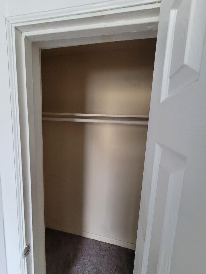 312 Perrin St - Photo 5 of 18