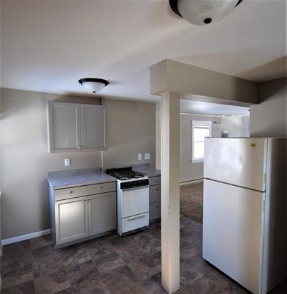 1241 Spruce St - Photo 4 of 10