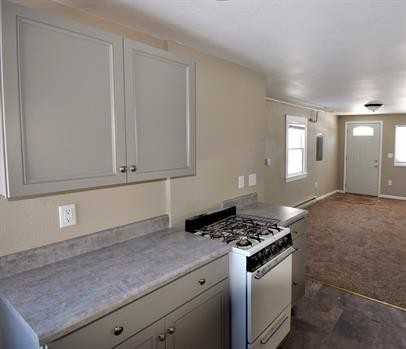 1241 Spruce St - Photo 6 of 10