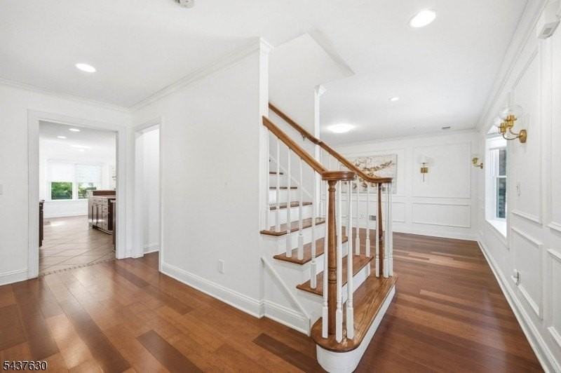 100 Kimball Ave - Photo 4 of 45