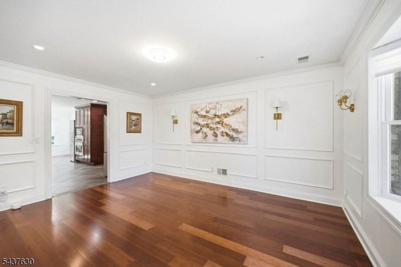 100 Kimball Ave - Photo 6 of 45