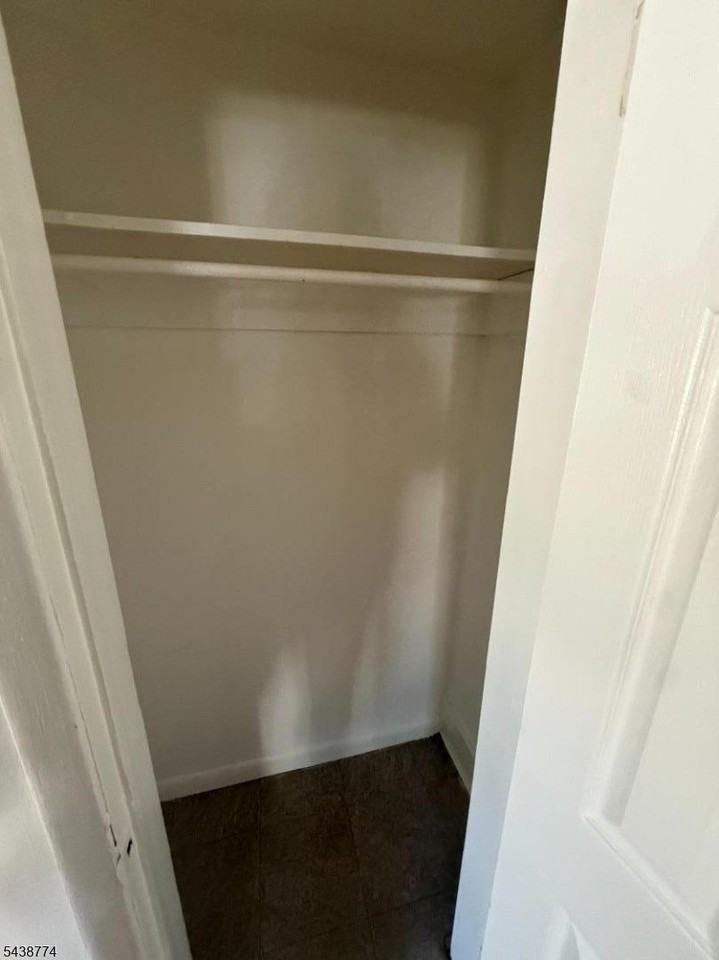 54 Sassafras St #1R - Photo 4 of 4